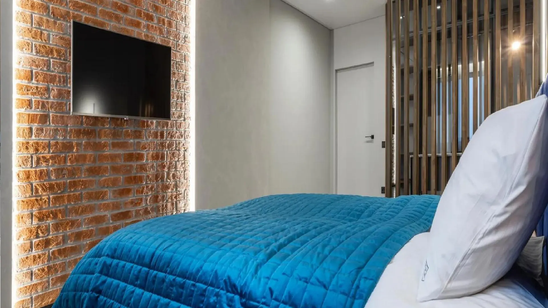 Cesare Da Sesto M Agostino Hotel Milan